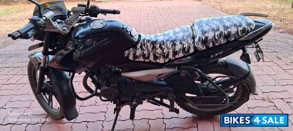 Bajaj Pulsar 135LS