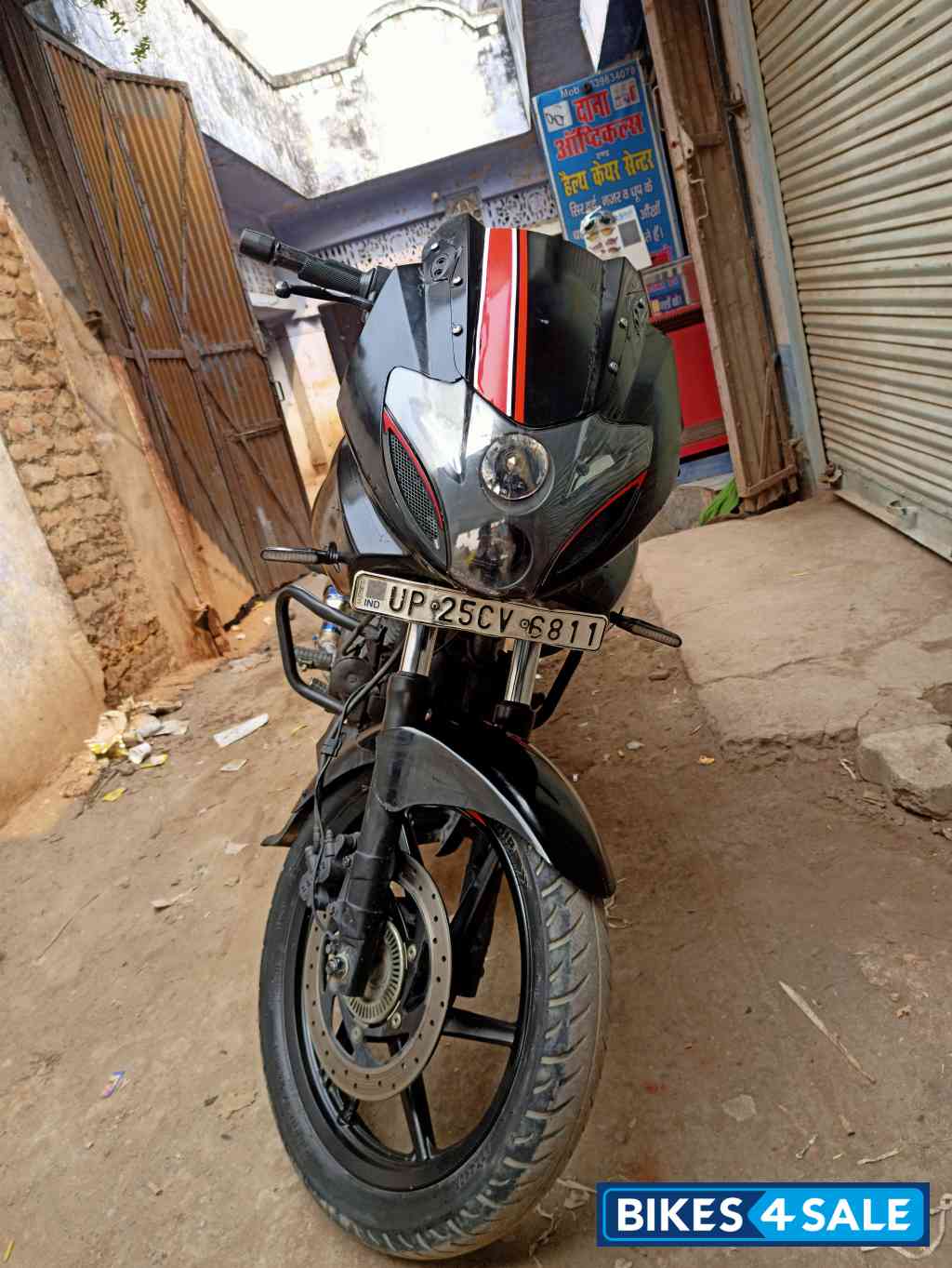 Black Red Bajaj Pulsar 180F Neon