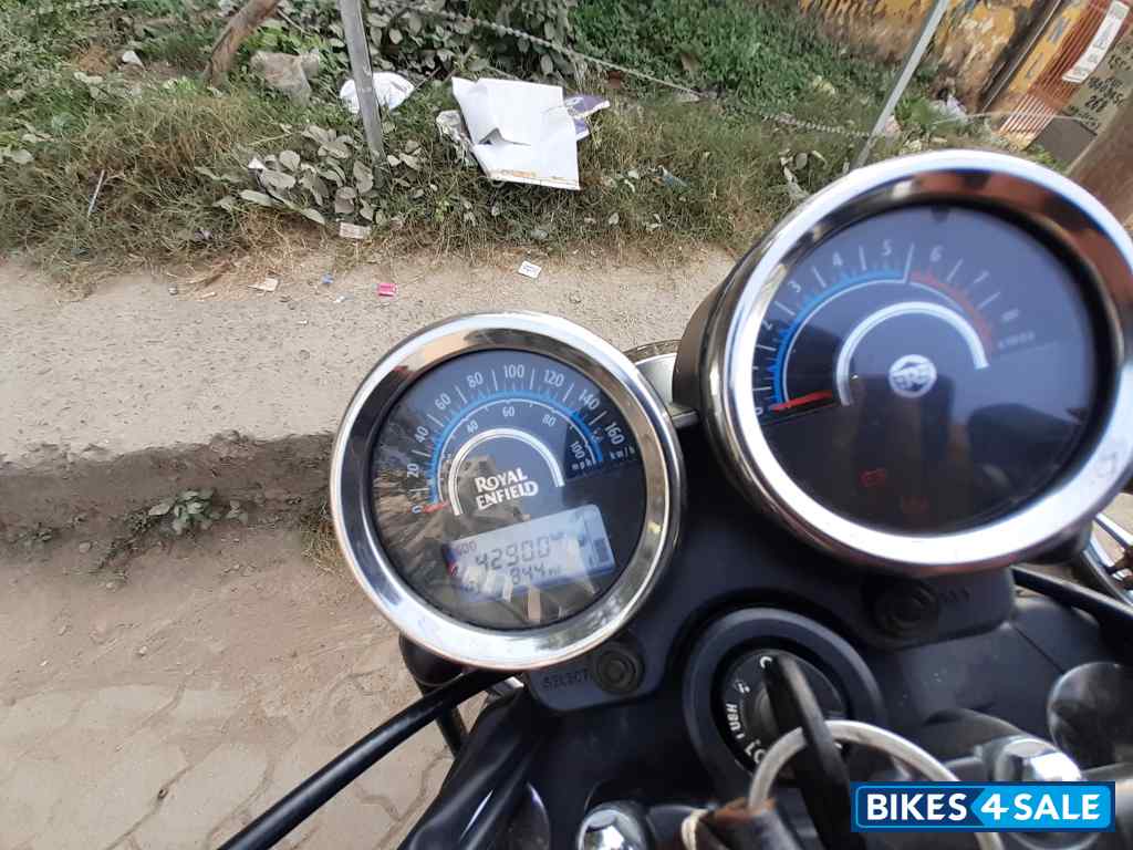 Red And Black Royal Enfield Thunderbird X 350