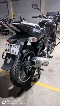 Black Metalic Bajaj Pulsar 200 DTSi