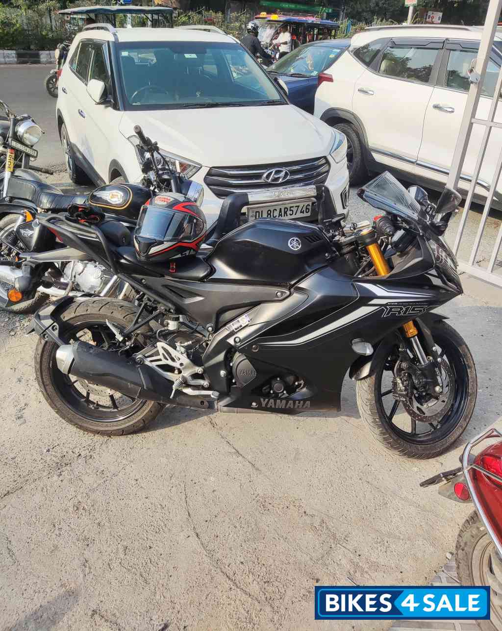 Yamaha R15 V4