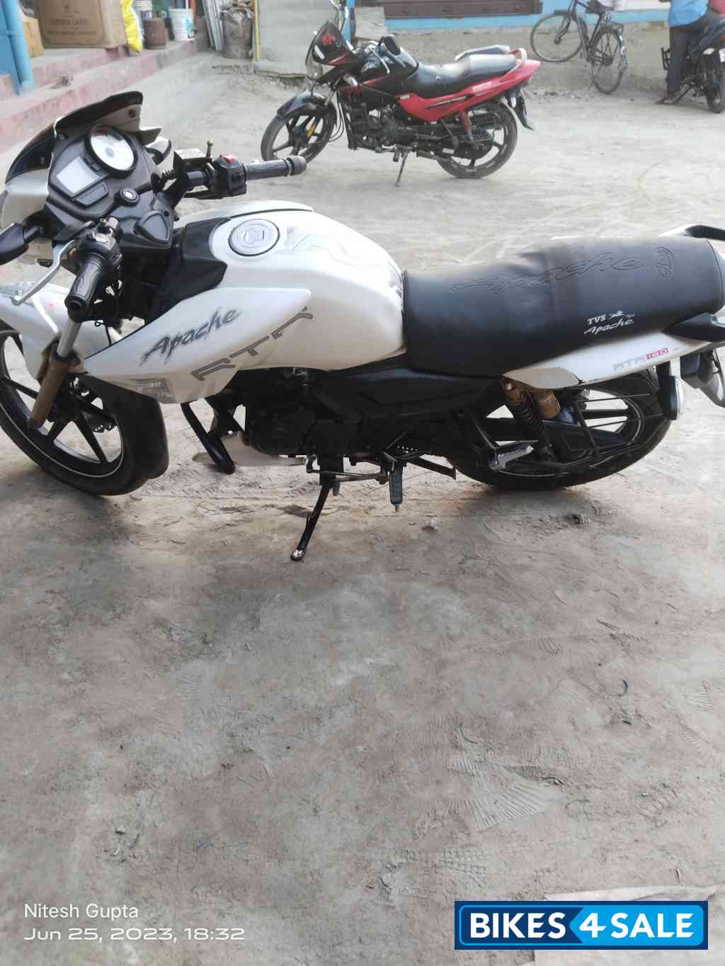 TVS Apache RTR 180 TVS Apache RTR 180