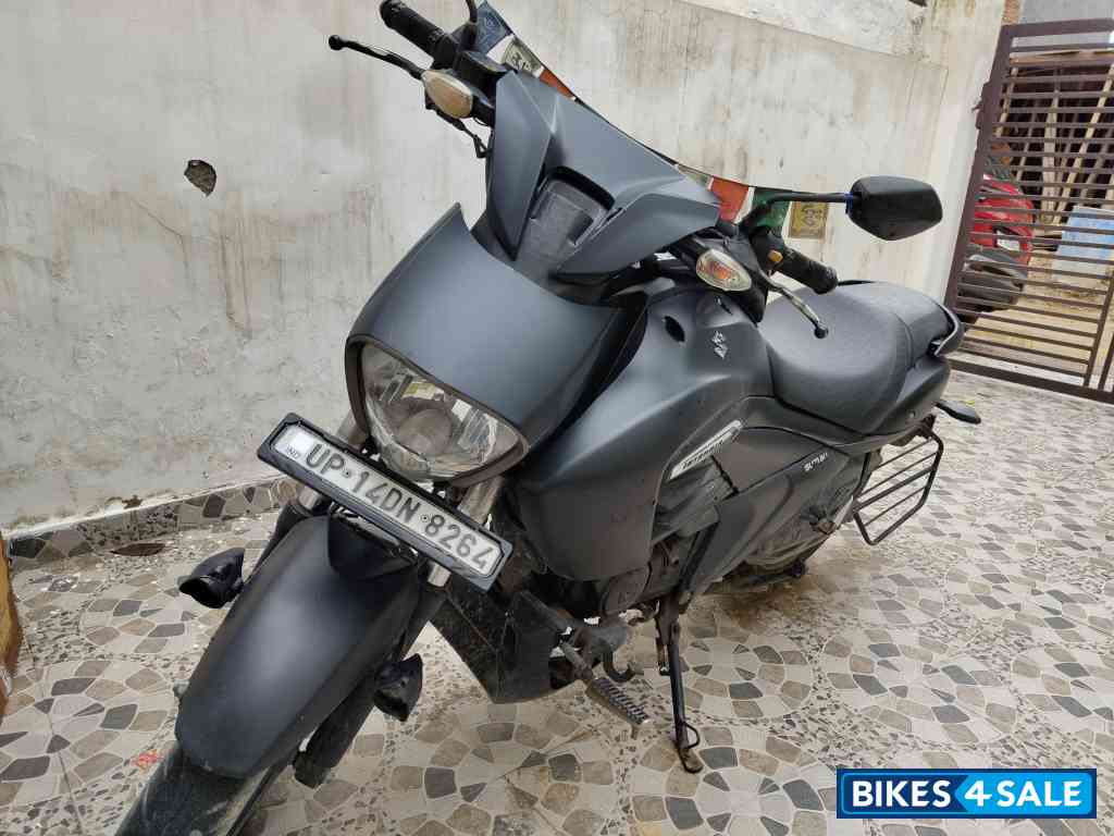 Suzuki Intruder 150