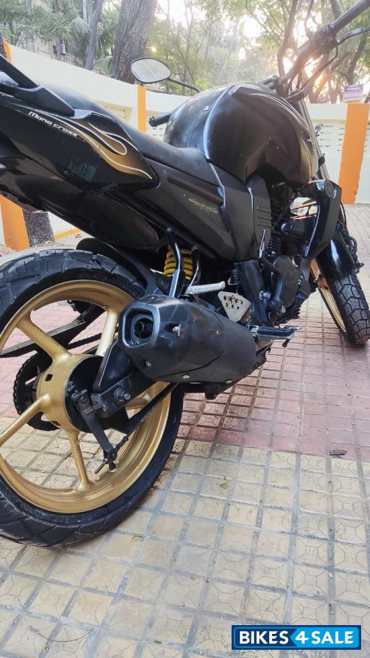 Black Yamaha FZ