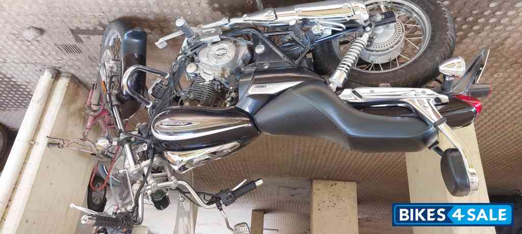 Bajaj Avenger Cruise 220