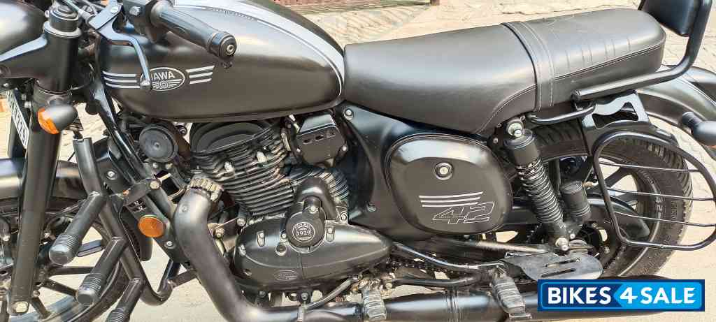 Mettalic Black Jawa 42 Dual Channel ABS AllStar Black