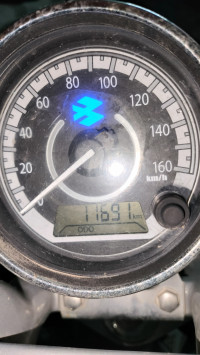 Ebony Black Bajaj Avenger Cruise 220