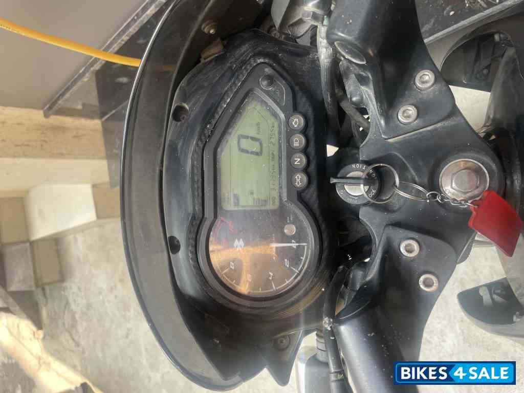 Neon Grey And Blue Bajaj Pulsar 125 Neon Disc Single Seat