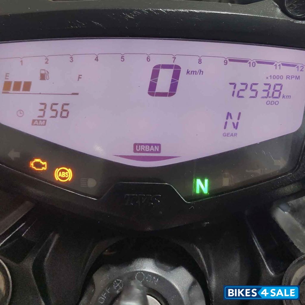 TVS Apache RTR 200 4V