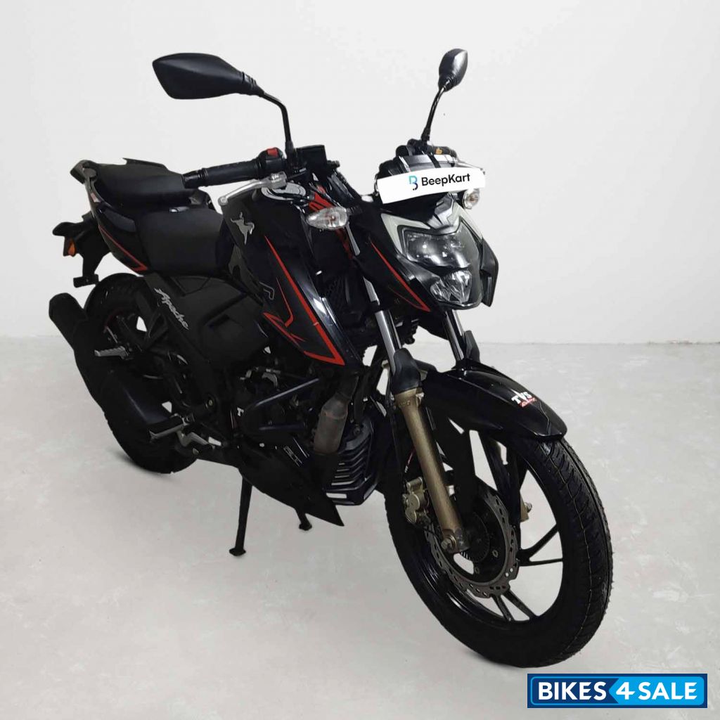 TVS Apache RTR 200 4V