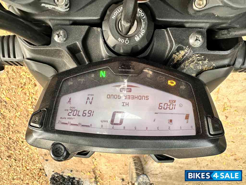 TVS Apache RTR 200 4V