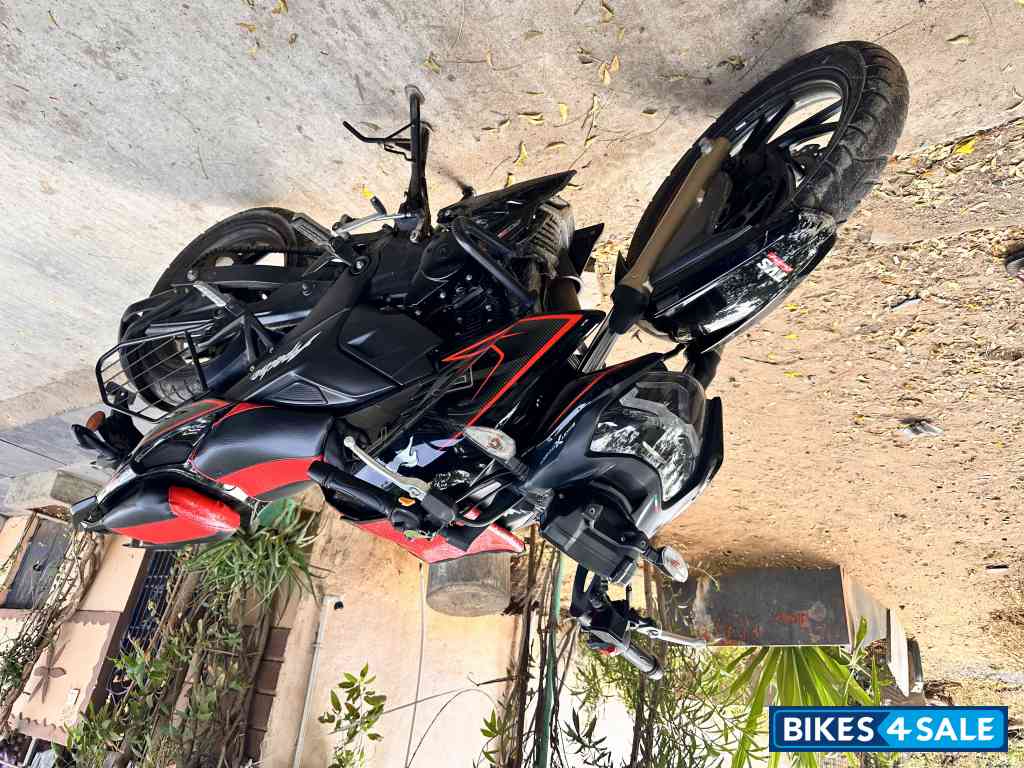 TVS Apache RTR 200 4V