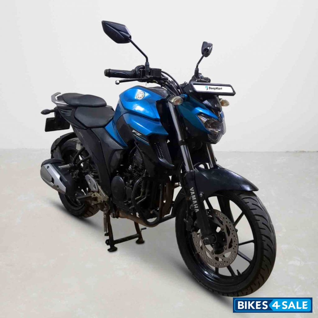 Yamaha FZ25