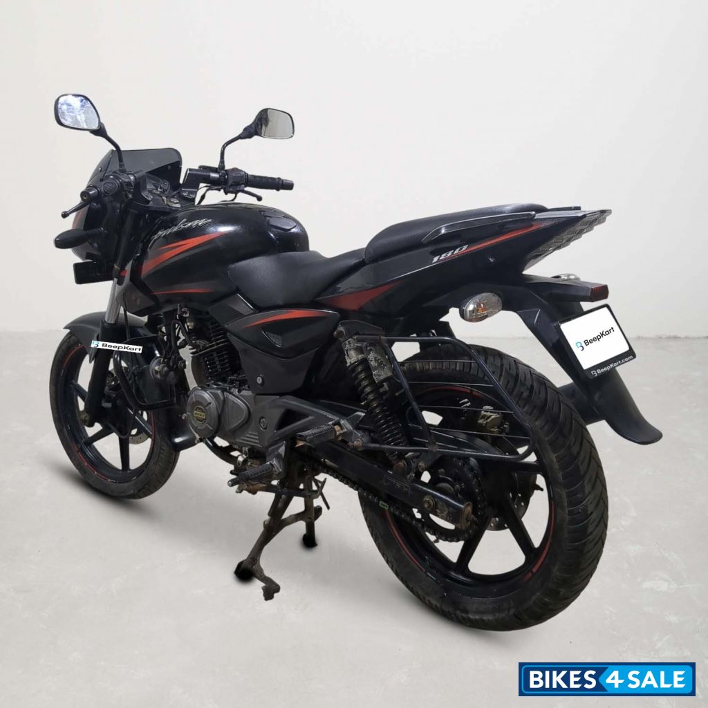 Bajaj Pulsar 180