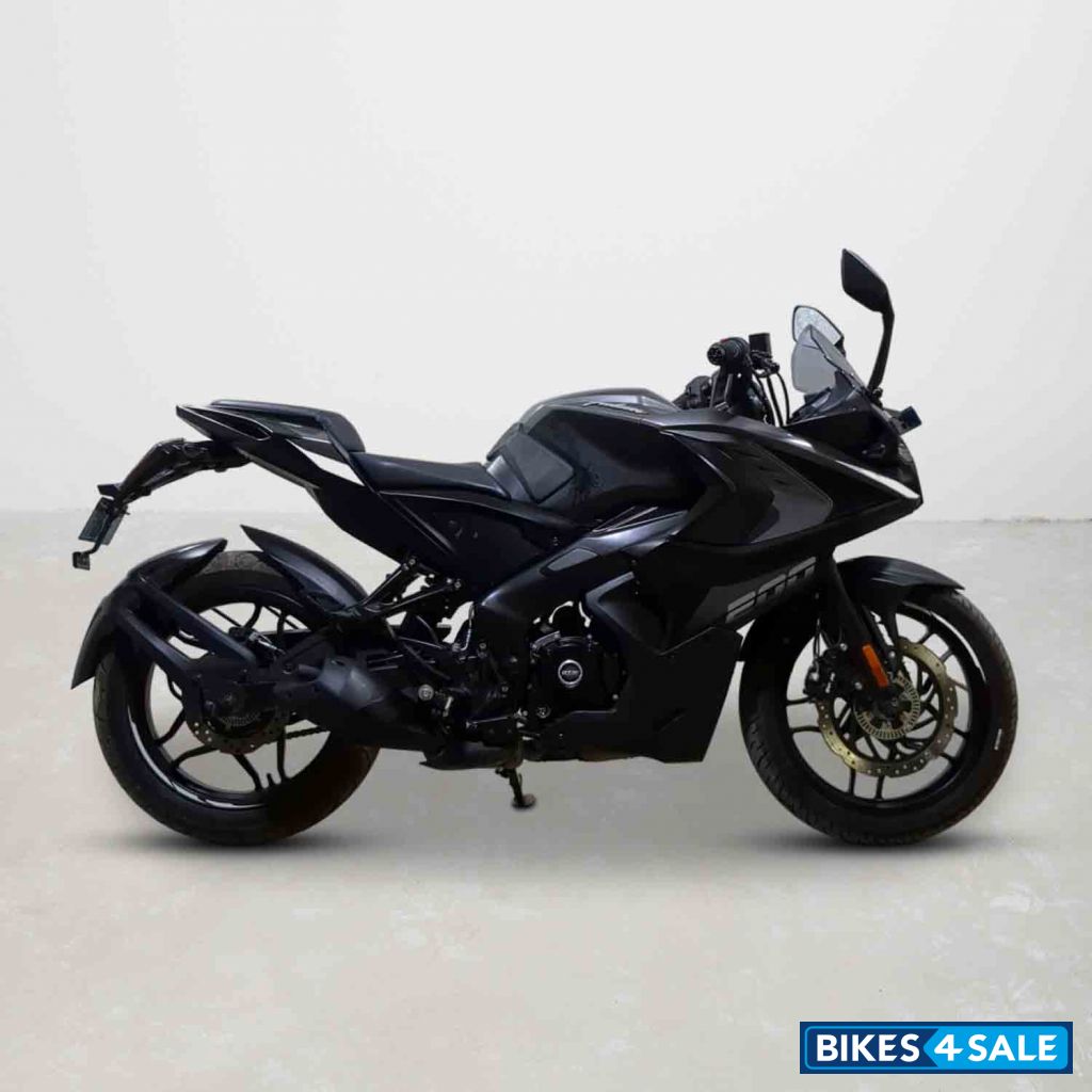 Bajaj Pulsar RS 200