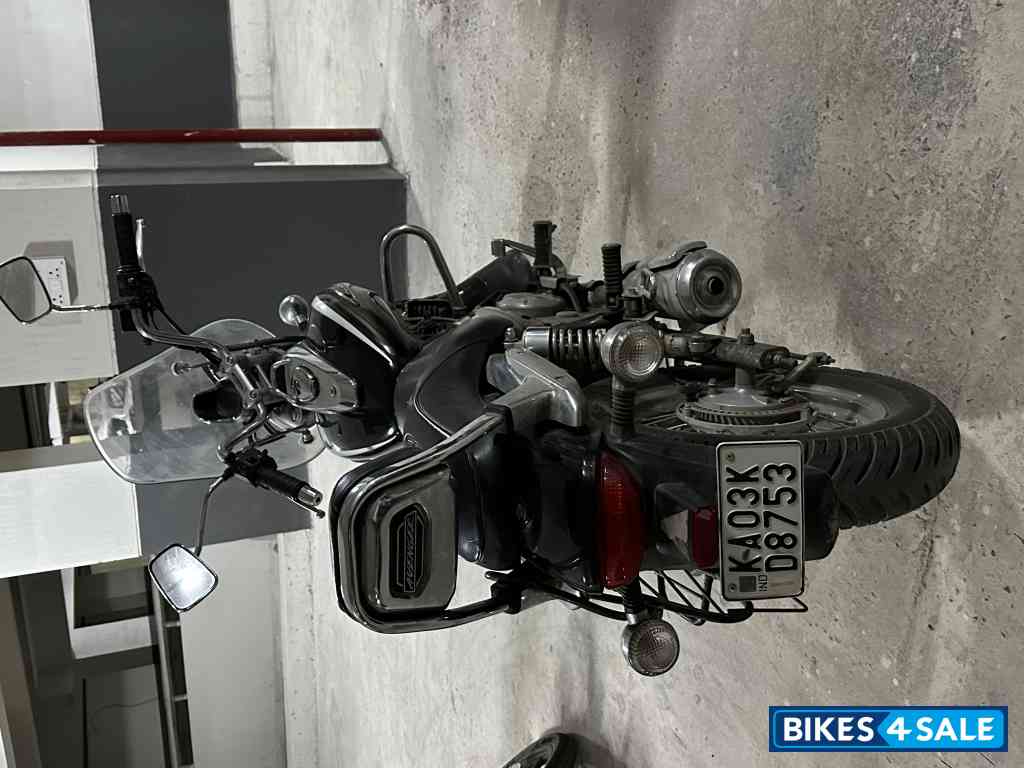 Bajaj Avenger Cruise 220 Bajaj Avenger Cruise 220