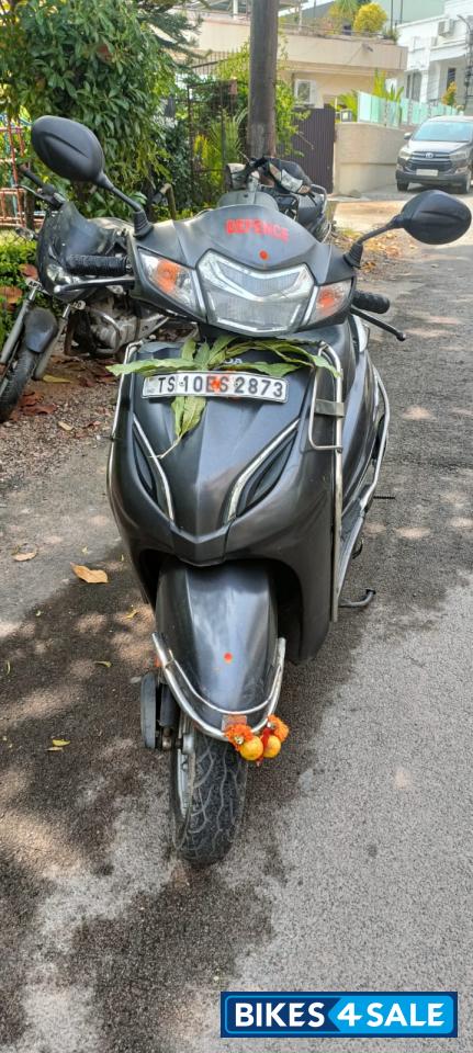 Grey Honda Activa 5G
