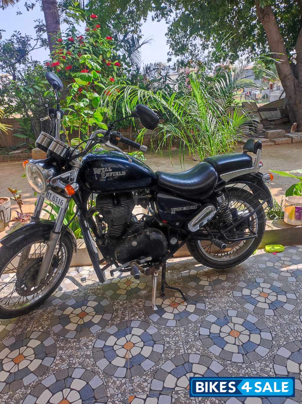 Royal Enfield Thunderbird 350