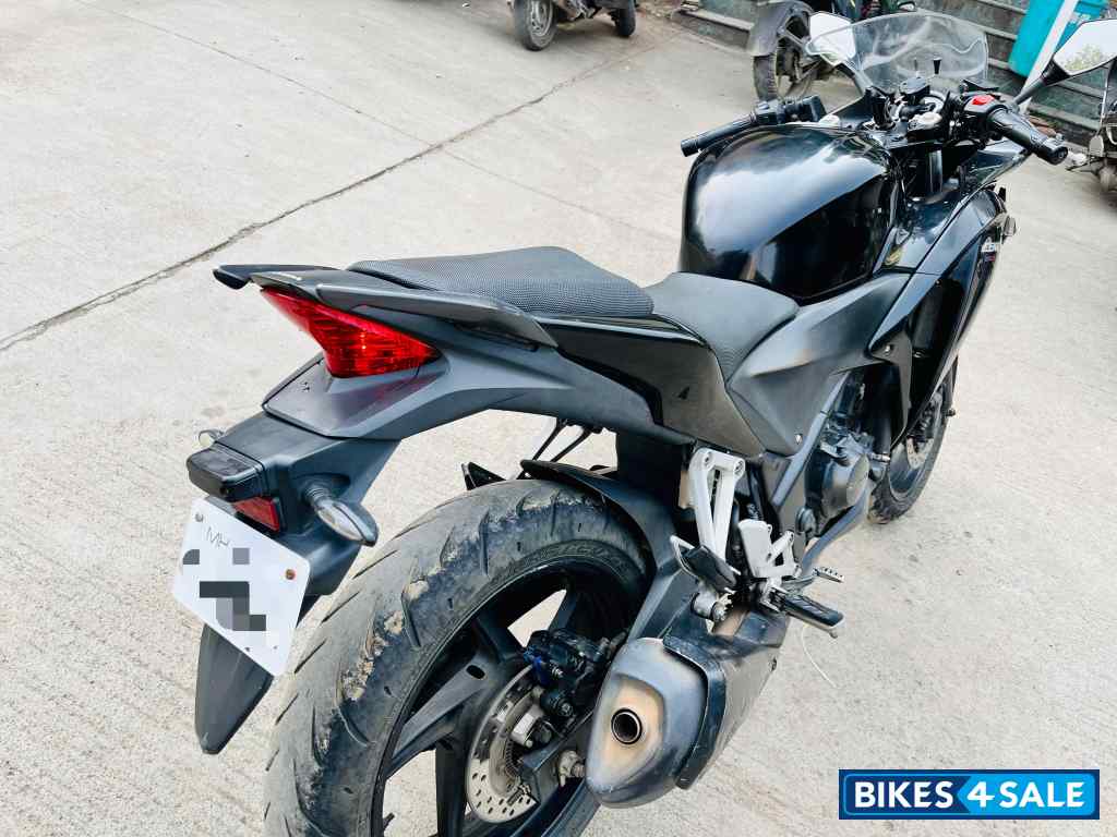 Black Honda CBR 250R ABS Black Honda CBR 250R ABS