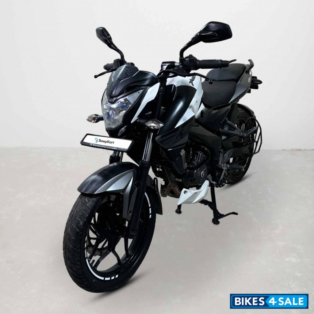 Bajaj Pulsar NS200