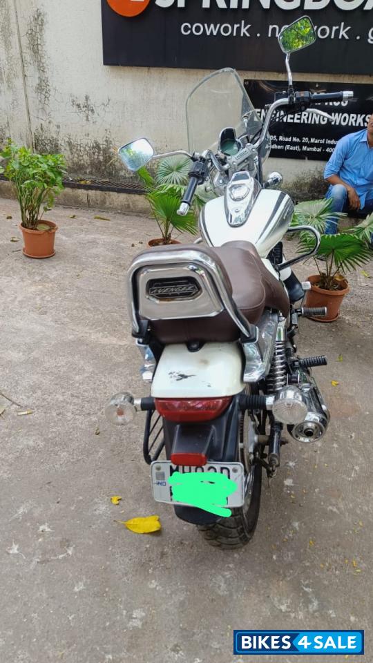 Bajaj Avenger Cruise 220 Bajaj Avenger Cruise 220