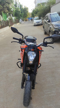 Electronic Orange KTM Duke 125 2020