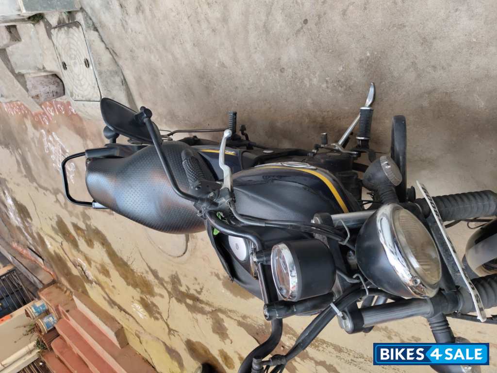 Bajaj Avenger Street 150