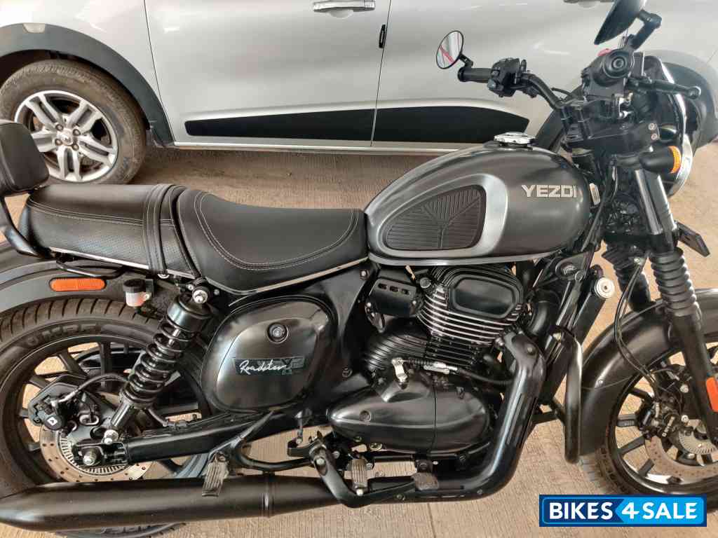 Yezdi Roadster Chrome