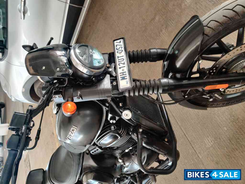 Yezdi Roadster Chrome Yezdi Roadster Chrome