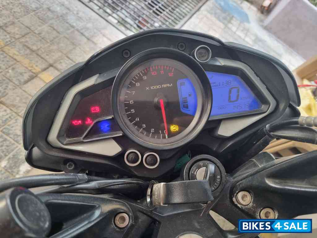 Bajaj Pulsar 200 NS ABS