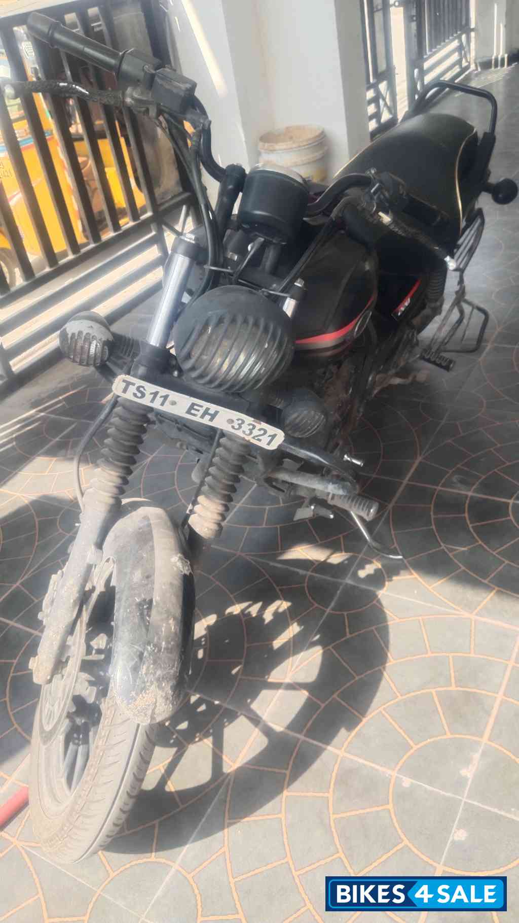 Bajaj Avenger Street 220
