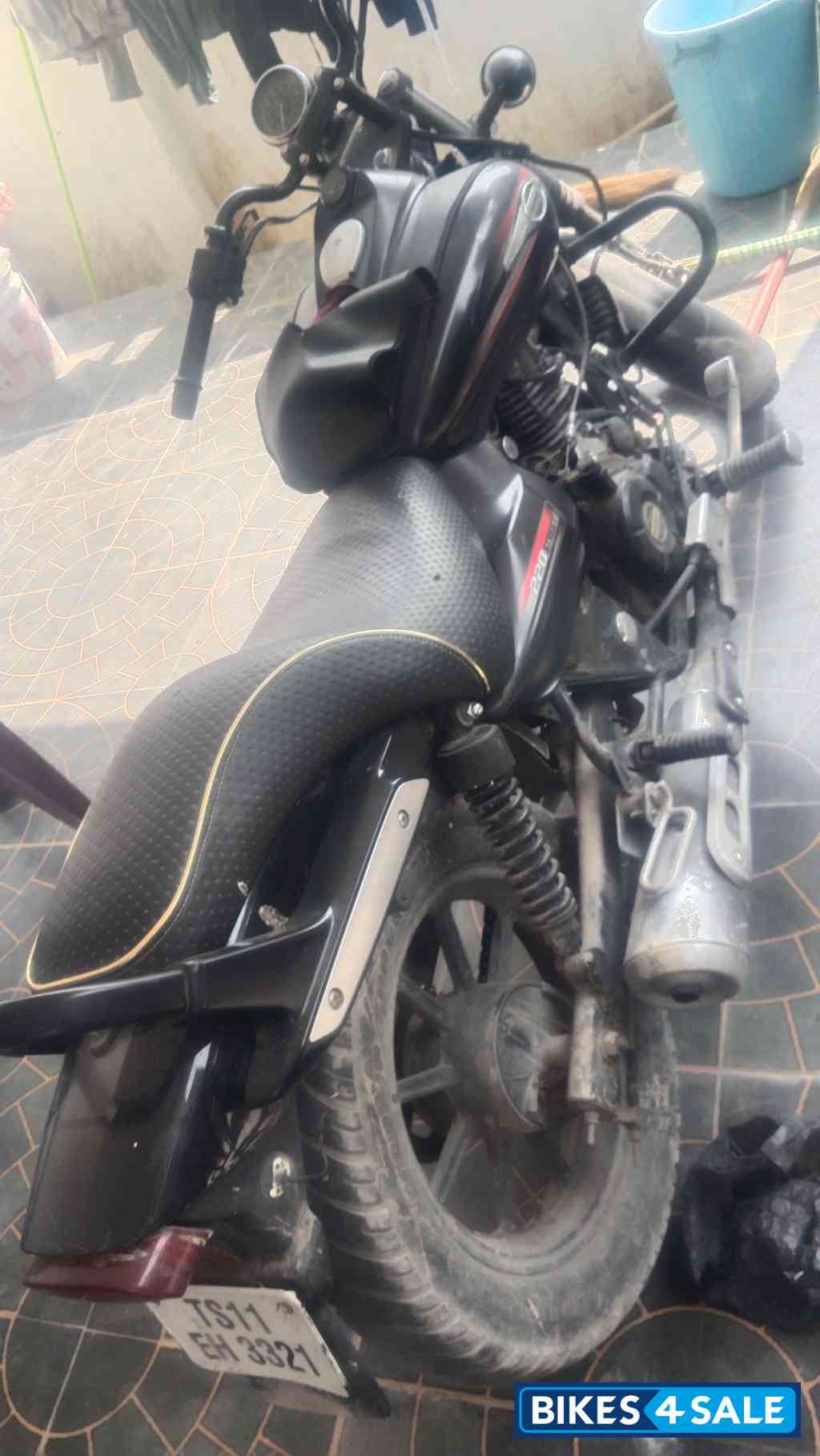 Bajaj Avenger Street 220