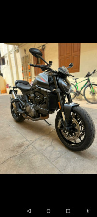 Black Ducati Monster 937cc
