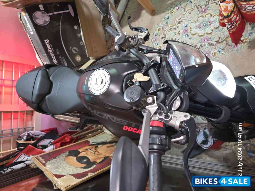 Black Ducati Monster 937cc