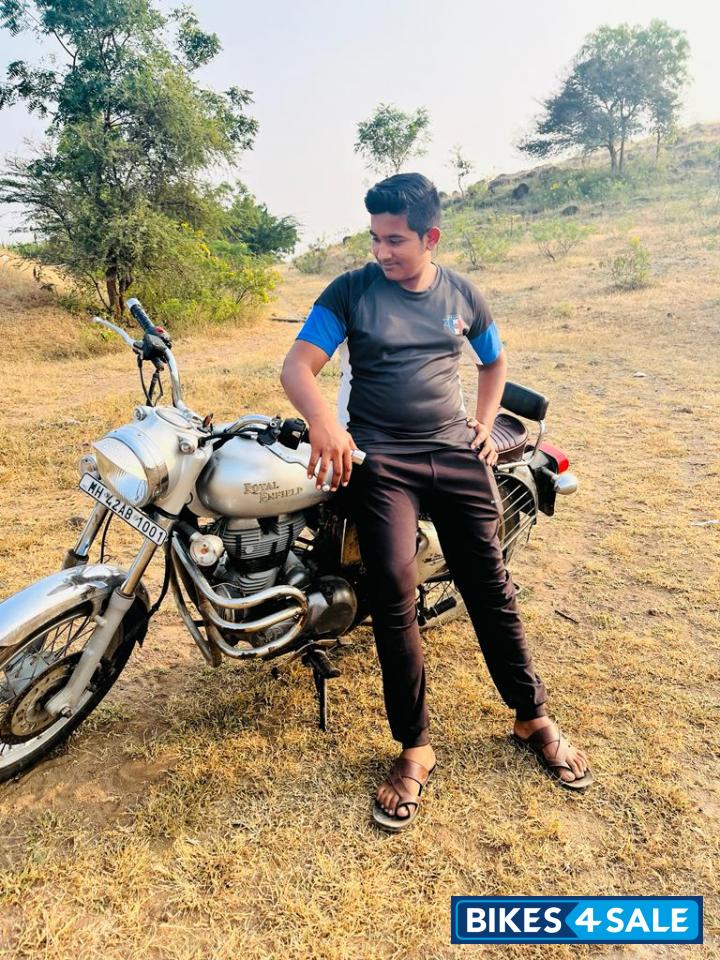 Silver Royal Enfield Classic 350