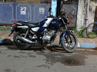 Bajaj V15