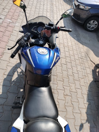 Bajaj Pulsar RS 200 ABS