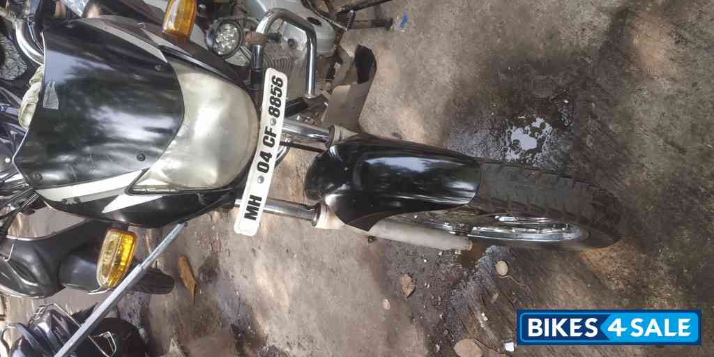Black Bajaj CT 100