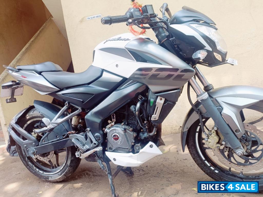 Bajaj Pulsar NS200