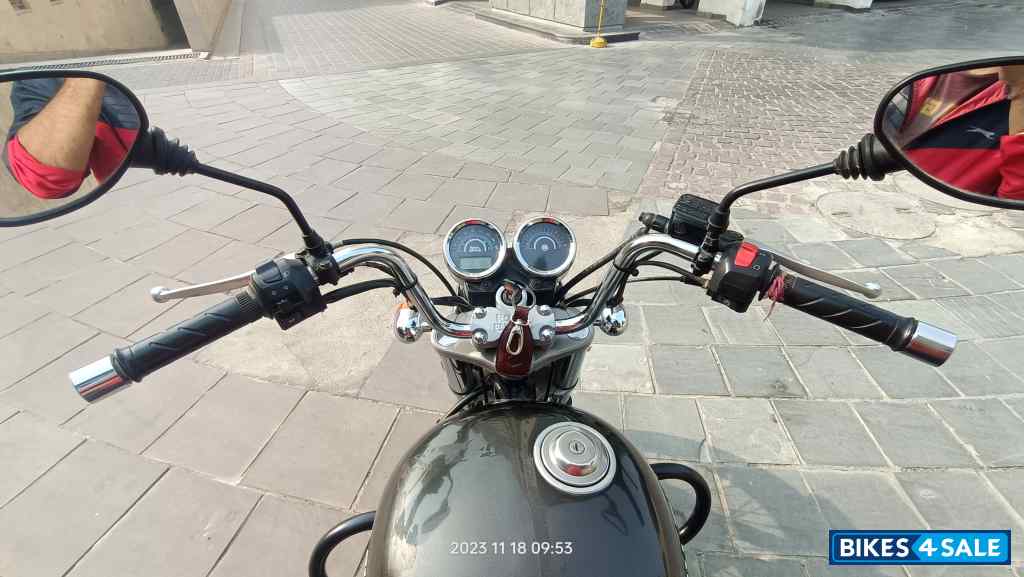 Lightning Royal Enfield Thunderbird TwinSpark 350