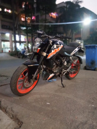 KTM Duke 200