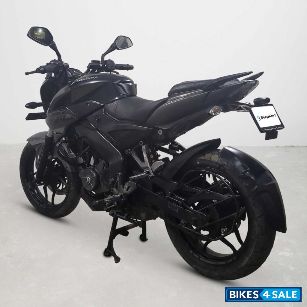 Bajaj Pulsar NS200