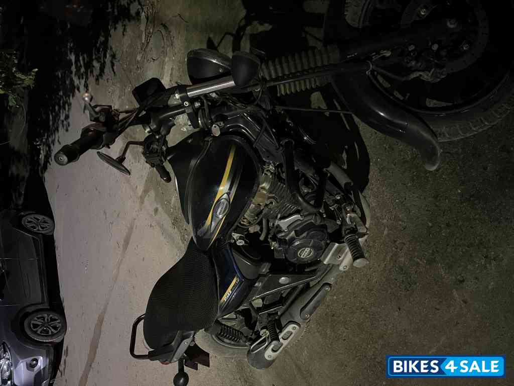 Blue Bajaj Avenger Street 150 Blue Bajaj Avenger Street 150