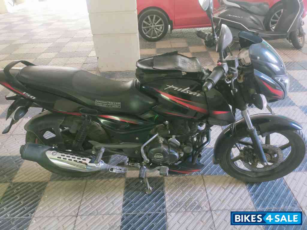 Black Bajaj Pulsar 150 DTSi