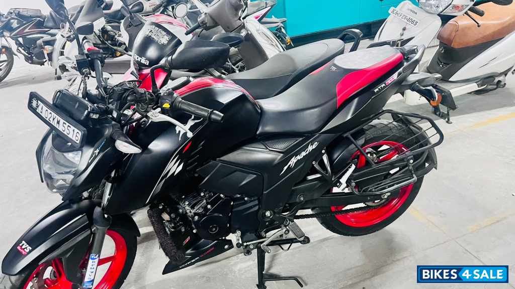 TVS Apache RTR 160 4V Special Edition