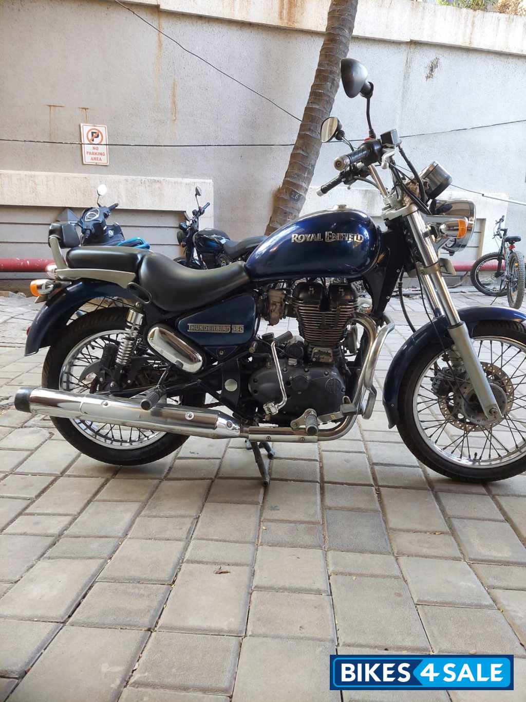 Marine Blue Royal Enfield Thunderbird 350