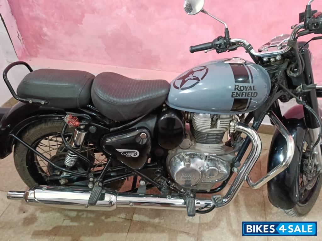 Redditch Grey Royal Enfield Classic 350 2021 Redditch Grey Royal Enfield Classic 350 2021