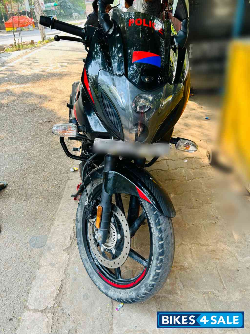 Black And Red Bajaj Pulsar 220F BS6