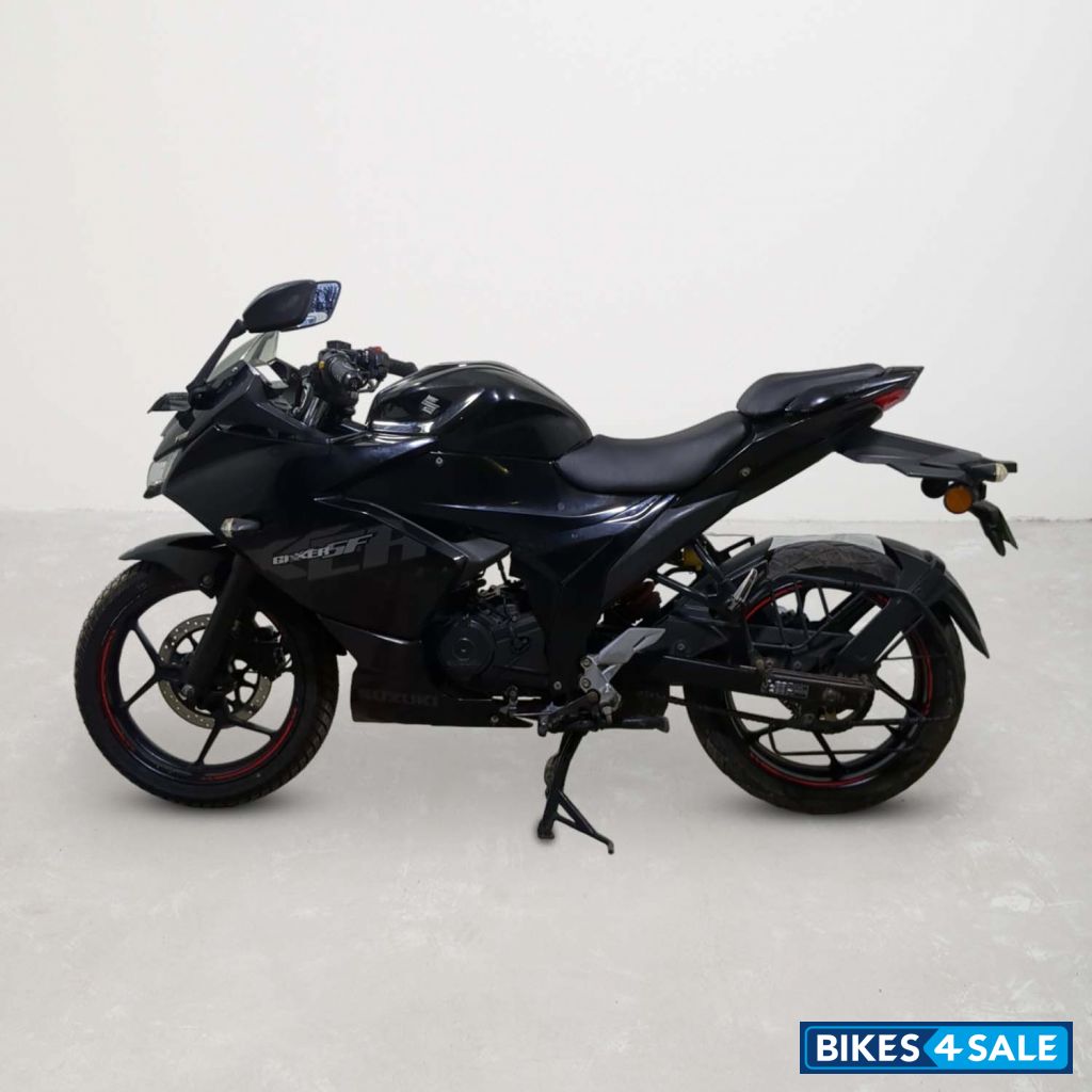 Suzuki Gixxer SF