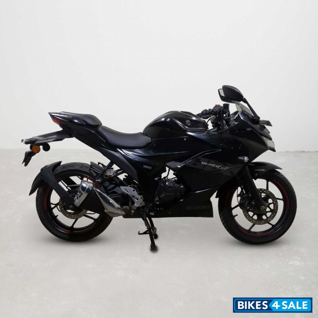 Suzuki Gixxer SF